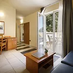 Maistra Select Amarin Resort 4*