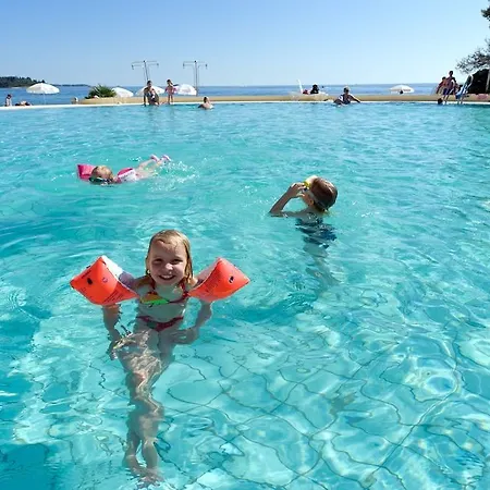 Maistra Select Amarin Resort