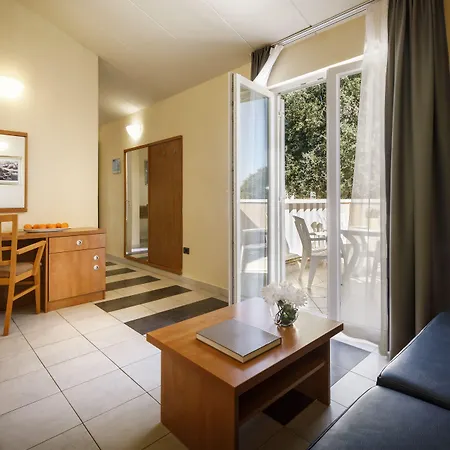 Maistra Select Amarin Resort 4*