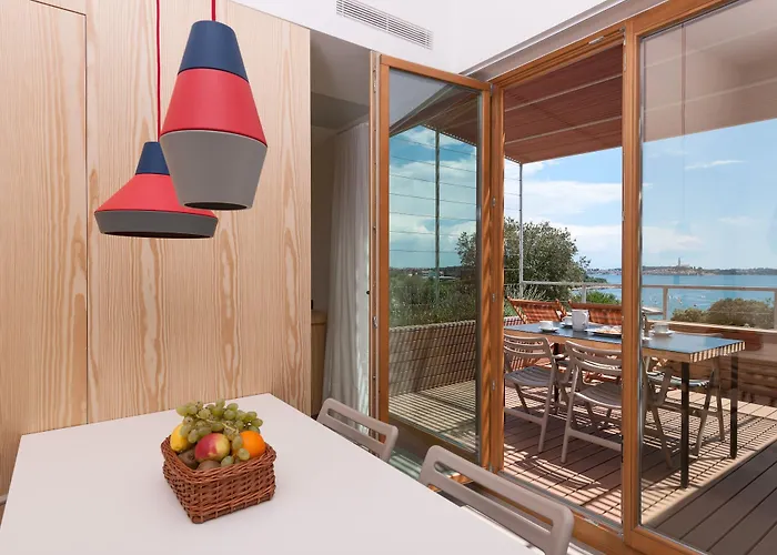 Maistra Select Amarin 리조트 로비니